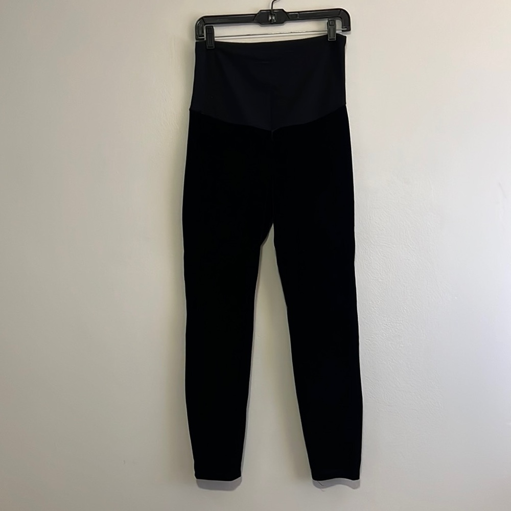 Gap Maternity Black Velvet Leggings Size Small